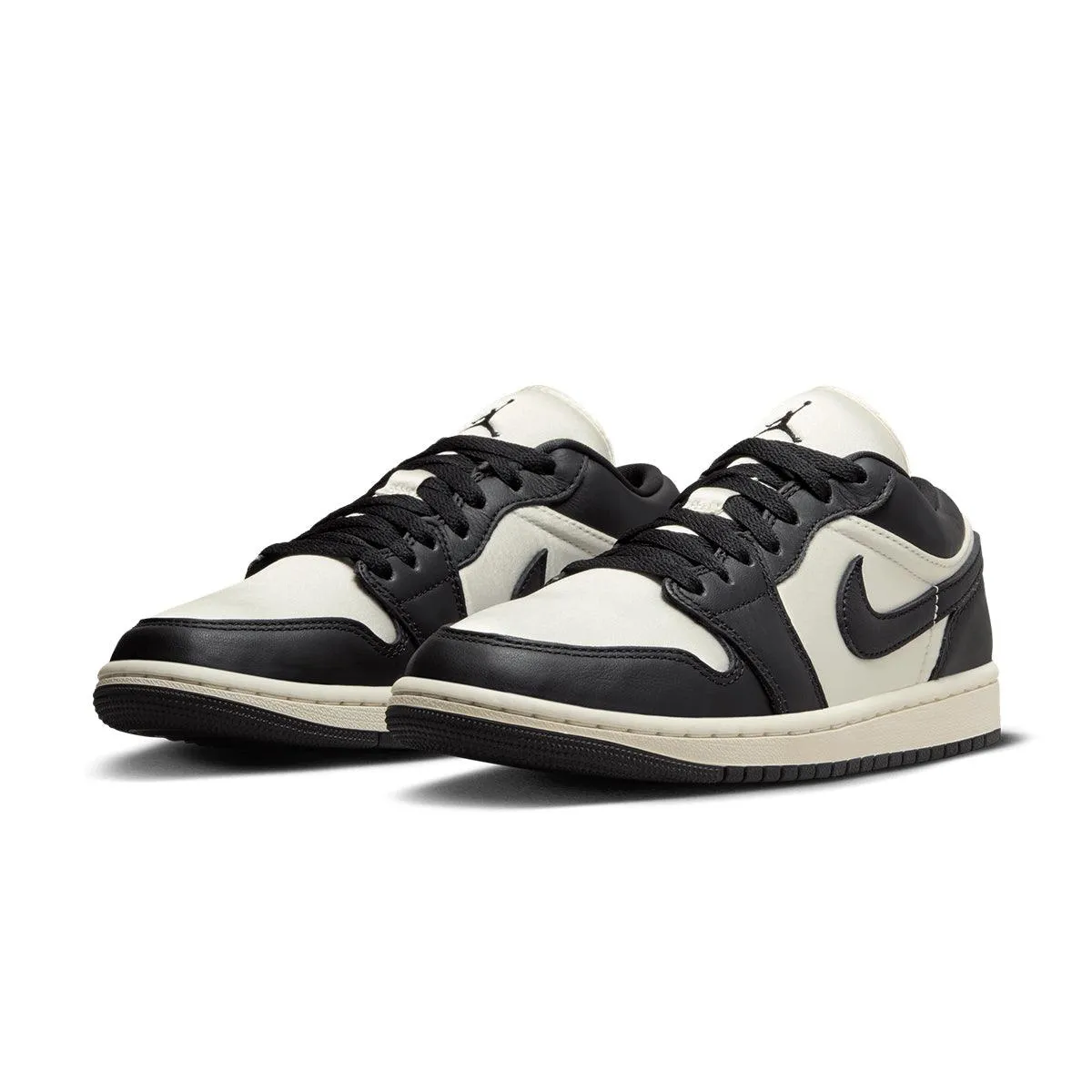 Lake Path Wmns Air Jordan 1 Low SE 'Vintage Panda'