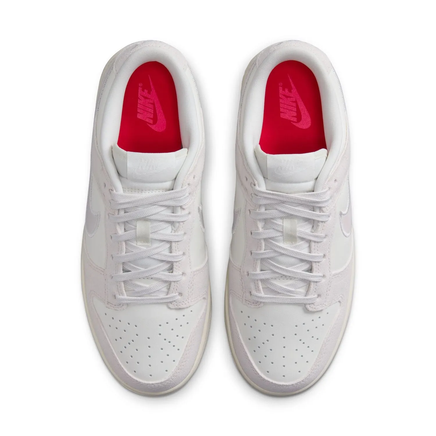 Slow Living Street Walks Wmns Dunk Low 'Iridescent'