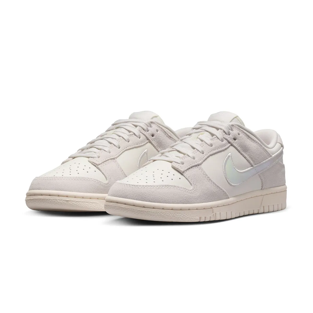 Wmns Dunk Low 'Iridescent' Neutral Look Neat Style