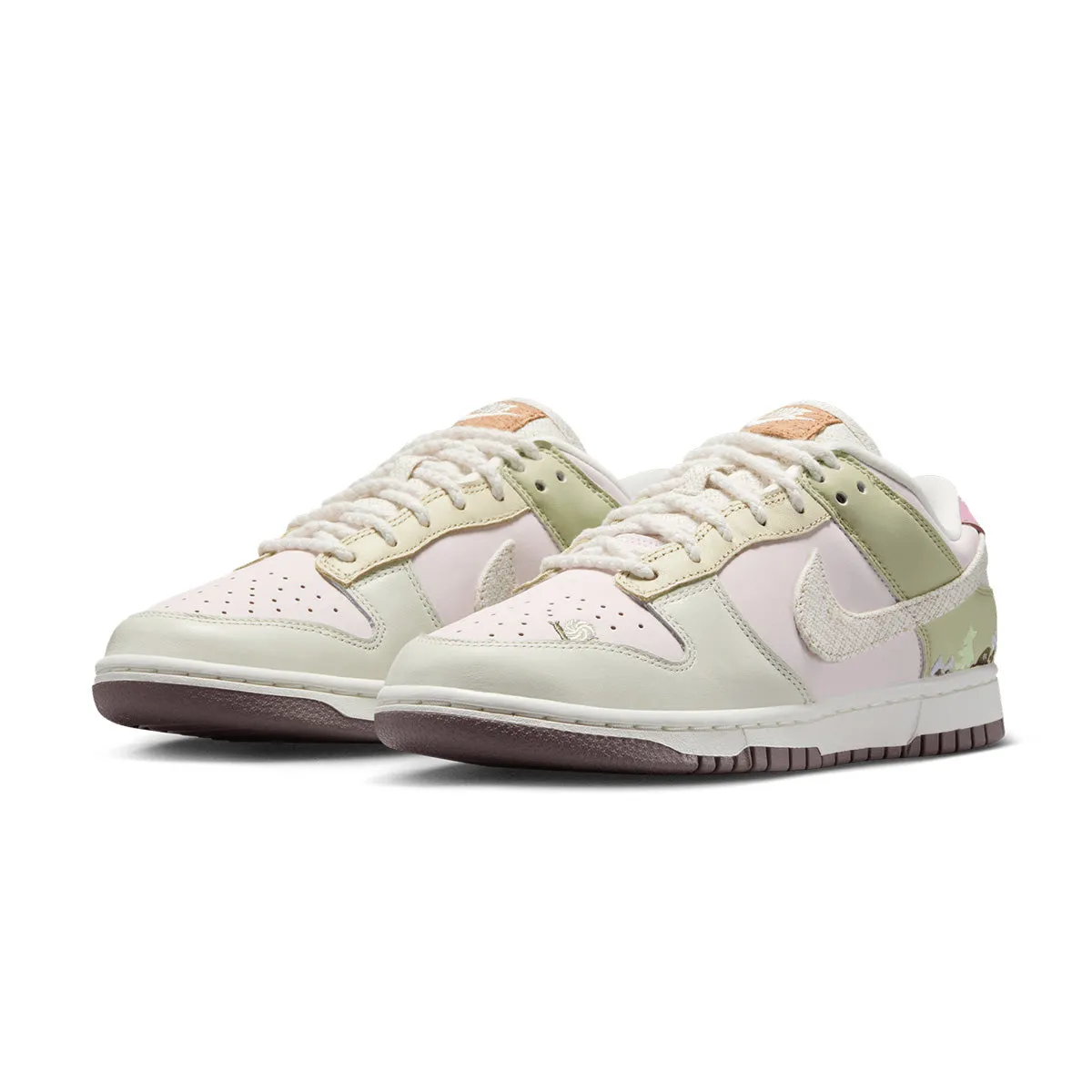 Wmns Dunk Low LX 'Mushroom' Easy on Soft Motion