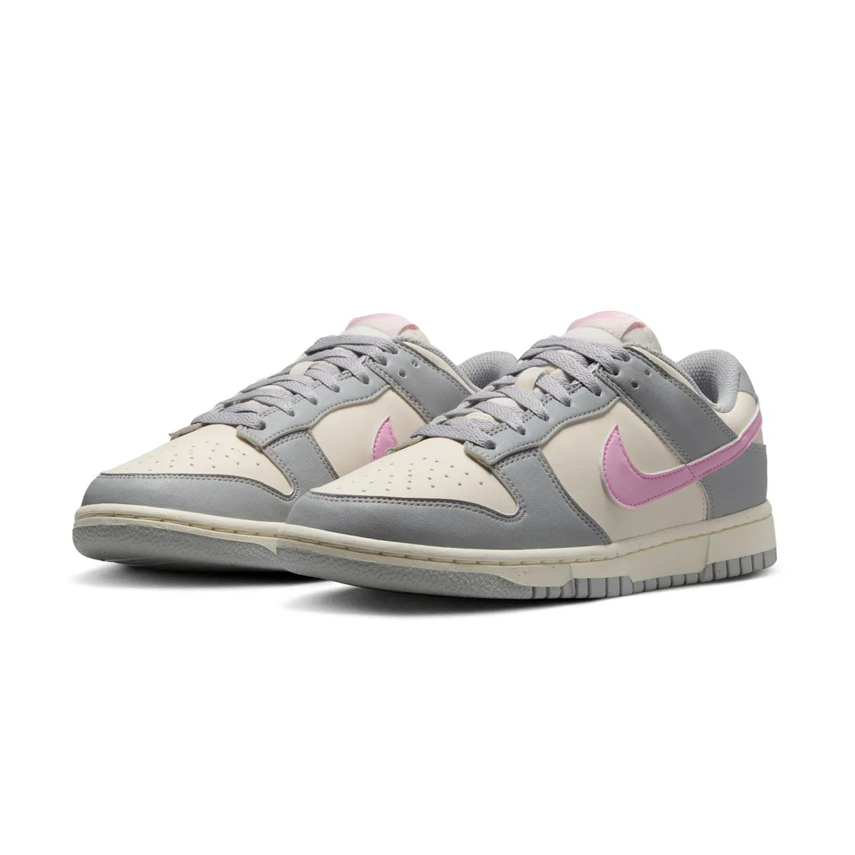 day trip Effortless Walk Wmns Dunk Low Next Nature 'Light Smoke Grey'