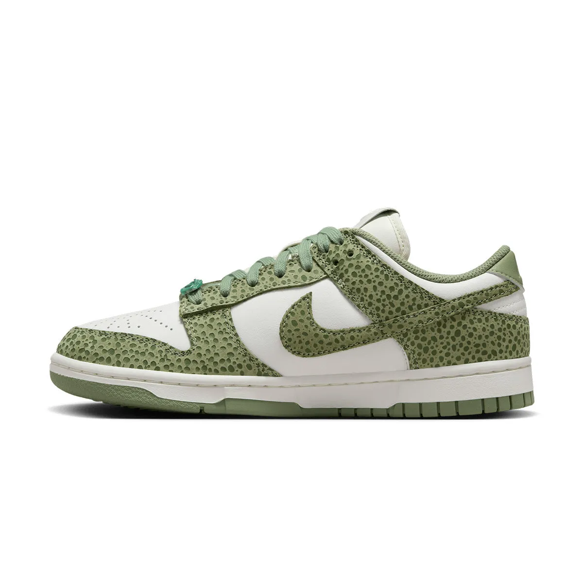 Wmns Dunk Low Premium 'Safari Honeydew' Soft Surface Coast Step