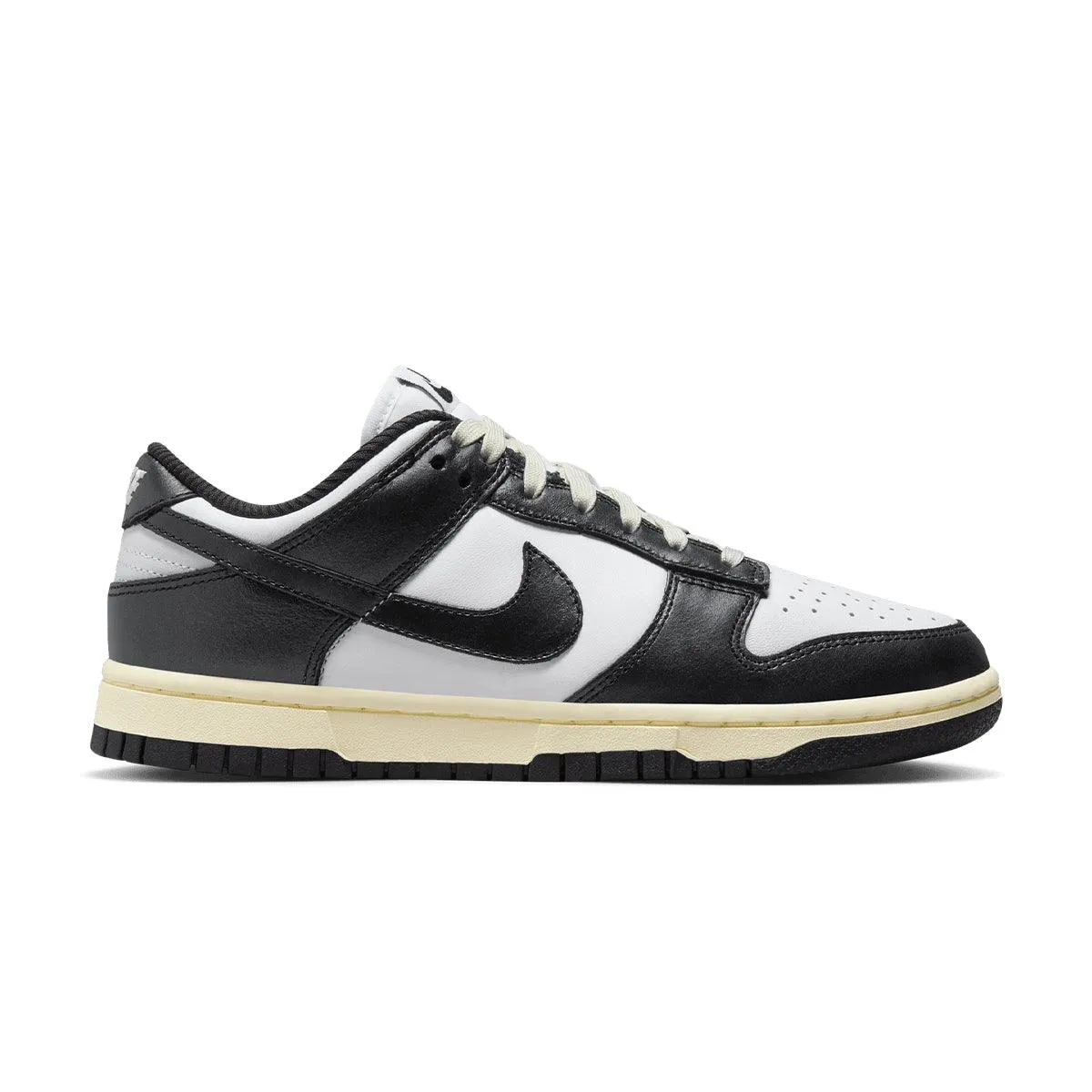 Wmns Dunk Low Premium 'Vintage Panda' Active feel clean design