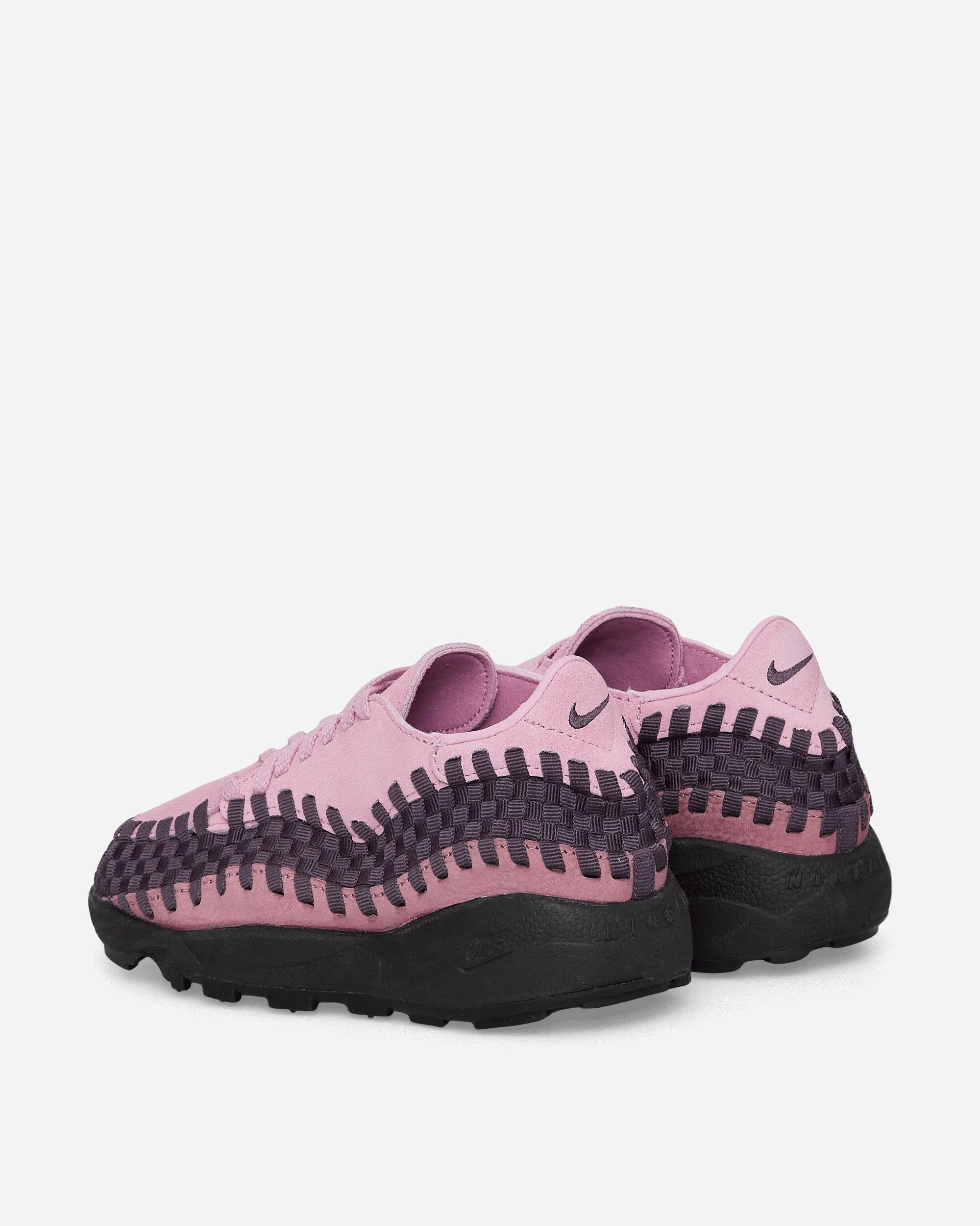 Timeless Style Footwear Market Day Women's Air Footscape Woven Sneakers Beyond Pink / Plum Dust