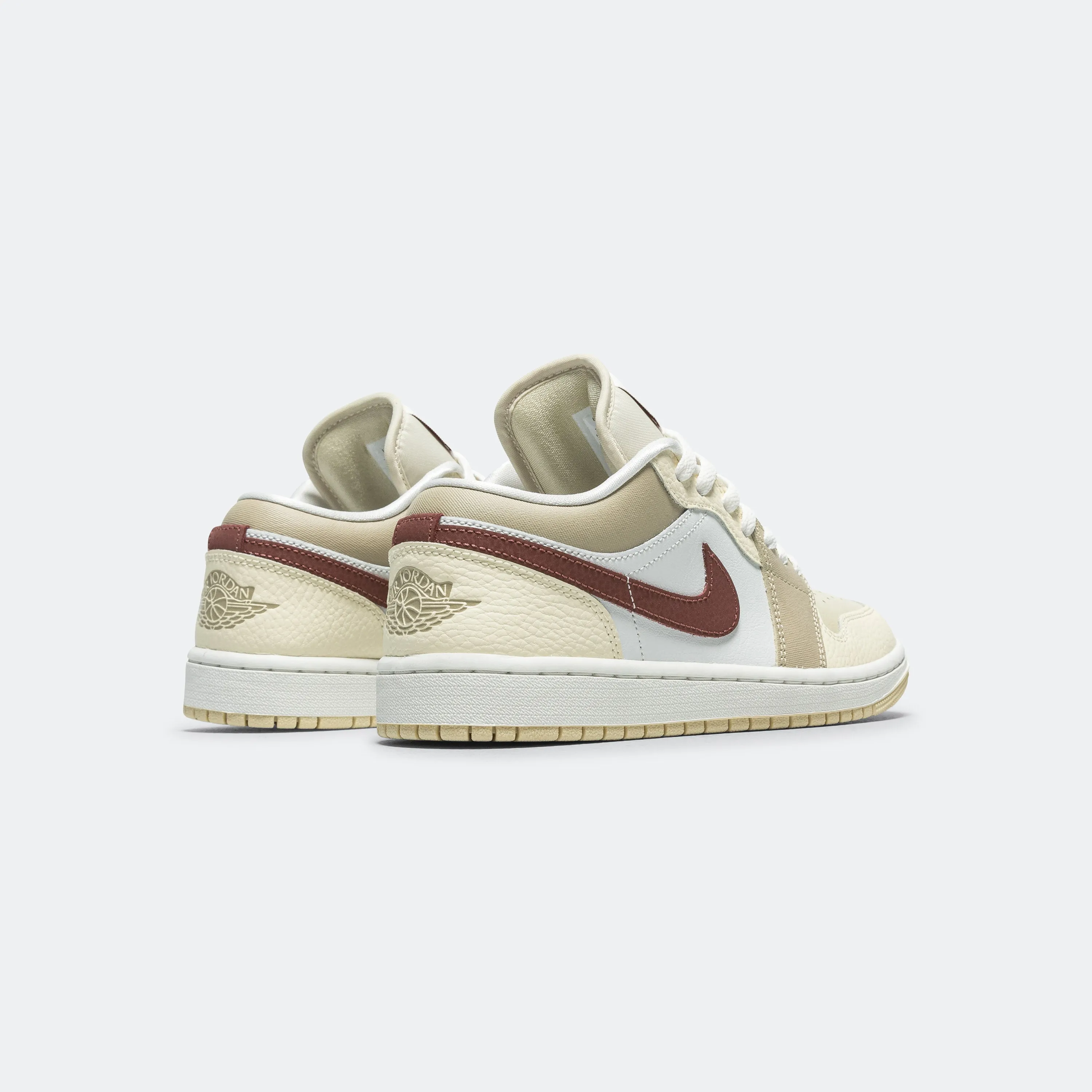 Everyday Touch Pace Booster Womens Air Jordan 1 Retro Low - Summit White/Red Sepia-Desert Khaki