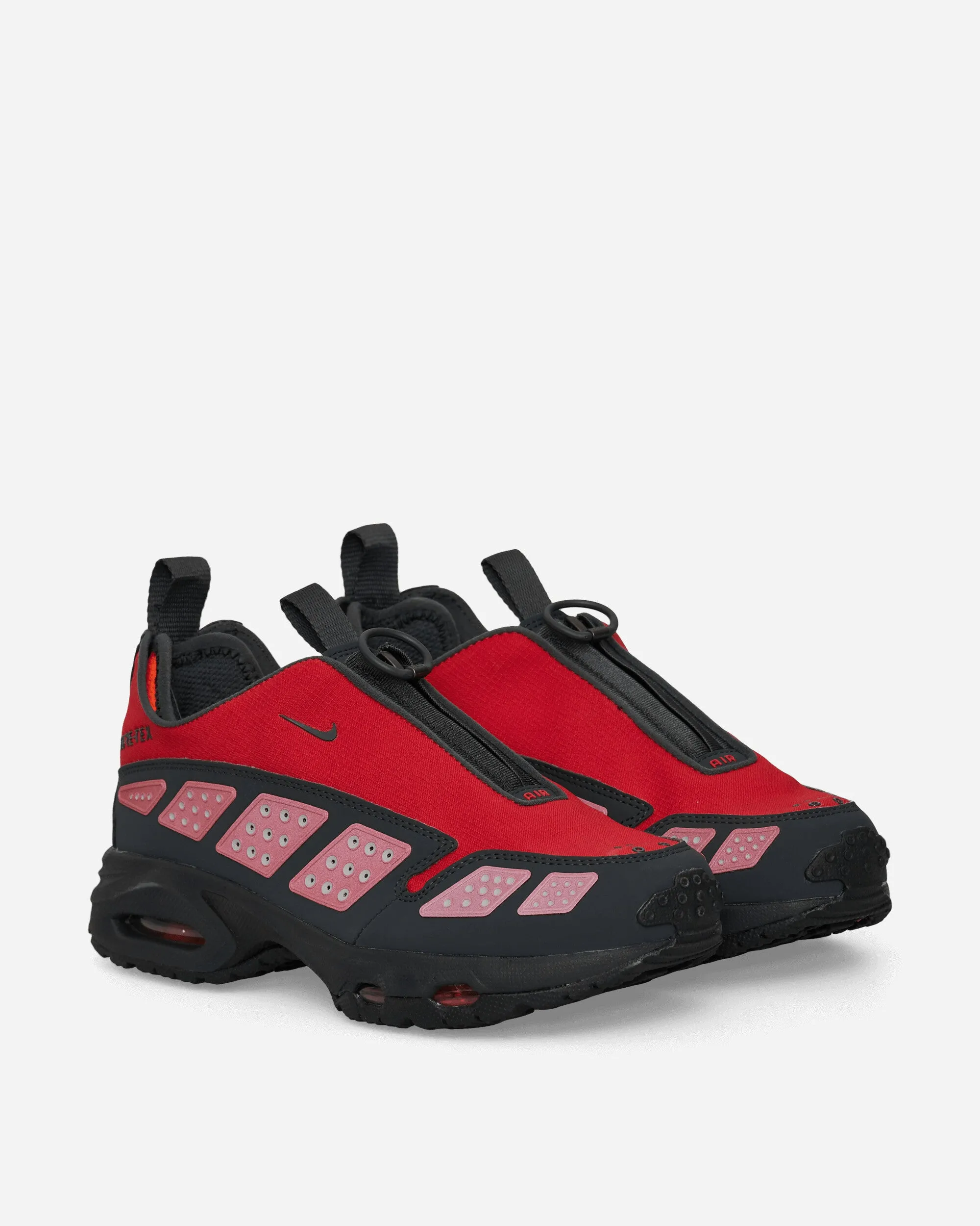 Route Trek Parent Jog Women's Air Max SNDR GORE-TEX Sneakers Fire Red / Dark Smoke Grey