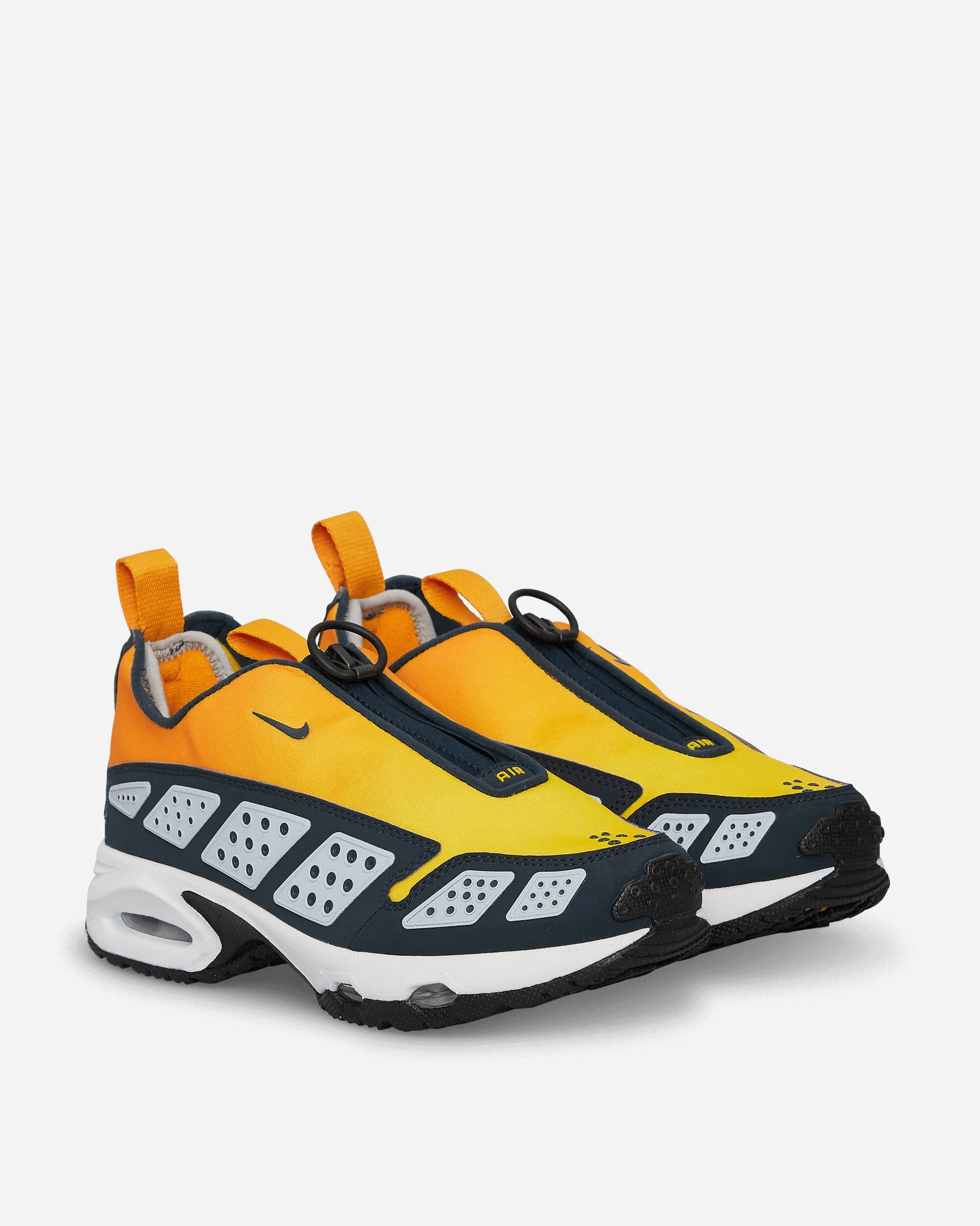 Women's Air Max SNDR Sneakers Canyon Gold / Deep Ocean Training Light