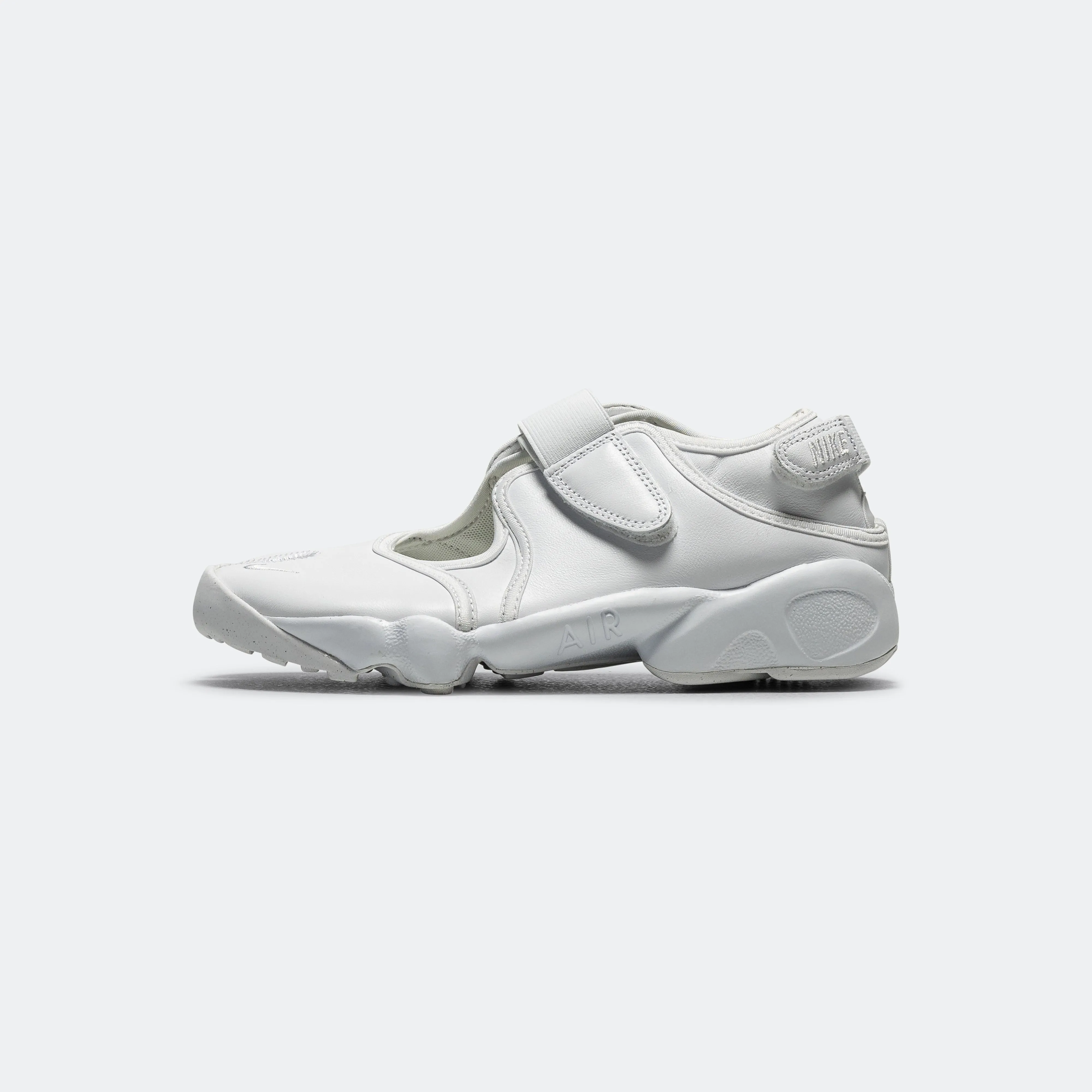 Grip Ready Natural Step Womens Air Rift - White/White-Black