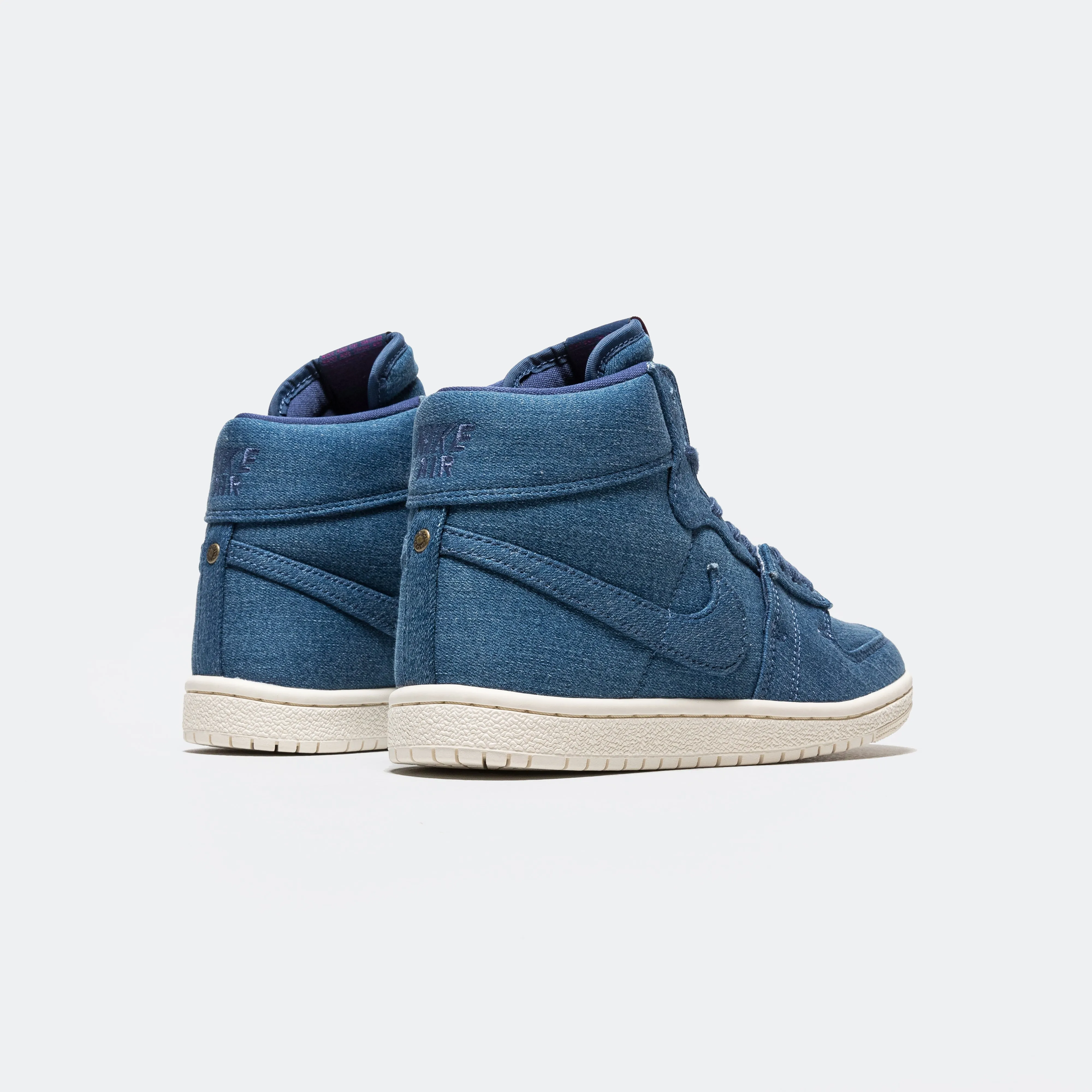 Womens Air Ship PE SP - Mystic Navy/Bold Berry-Sail Heel To Toe Drop Street Comfort