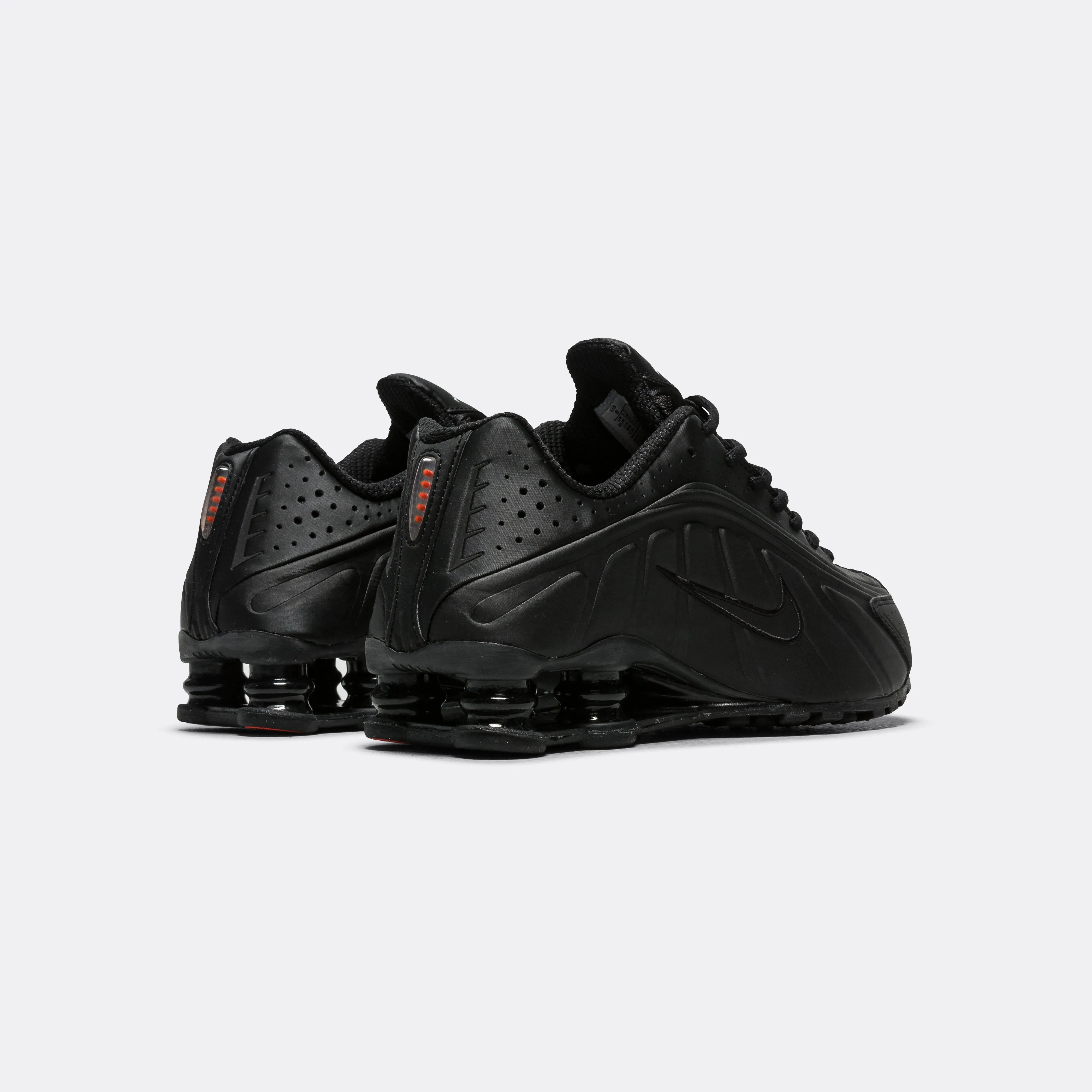 Womens Shox R4 - Black/Black-Max Orange Foot Stability