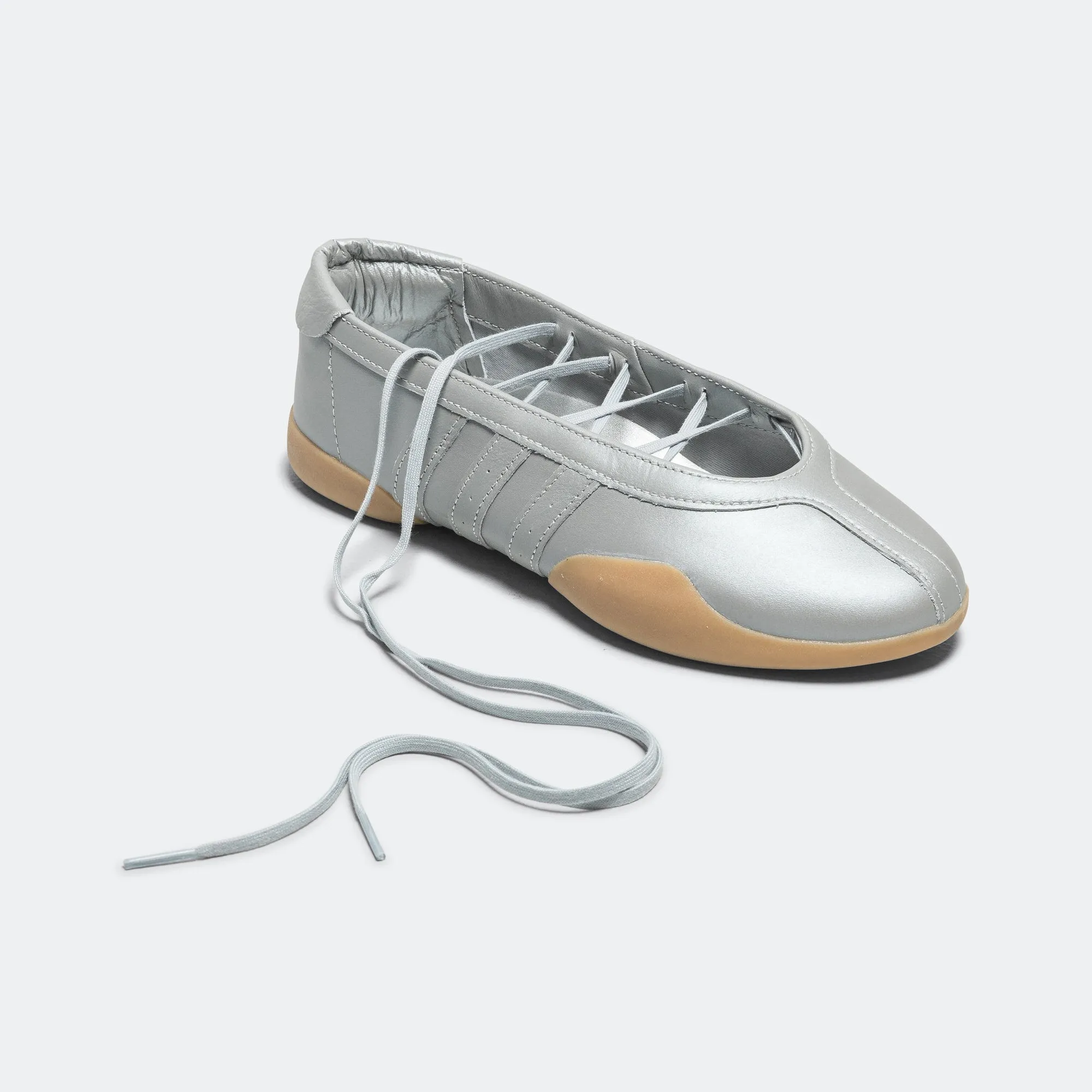 Womens Taekwondo Mei Ballet - Silver Metallic/Gum Airflow Ventilation Channels