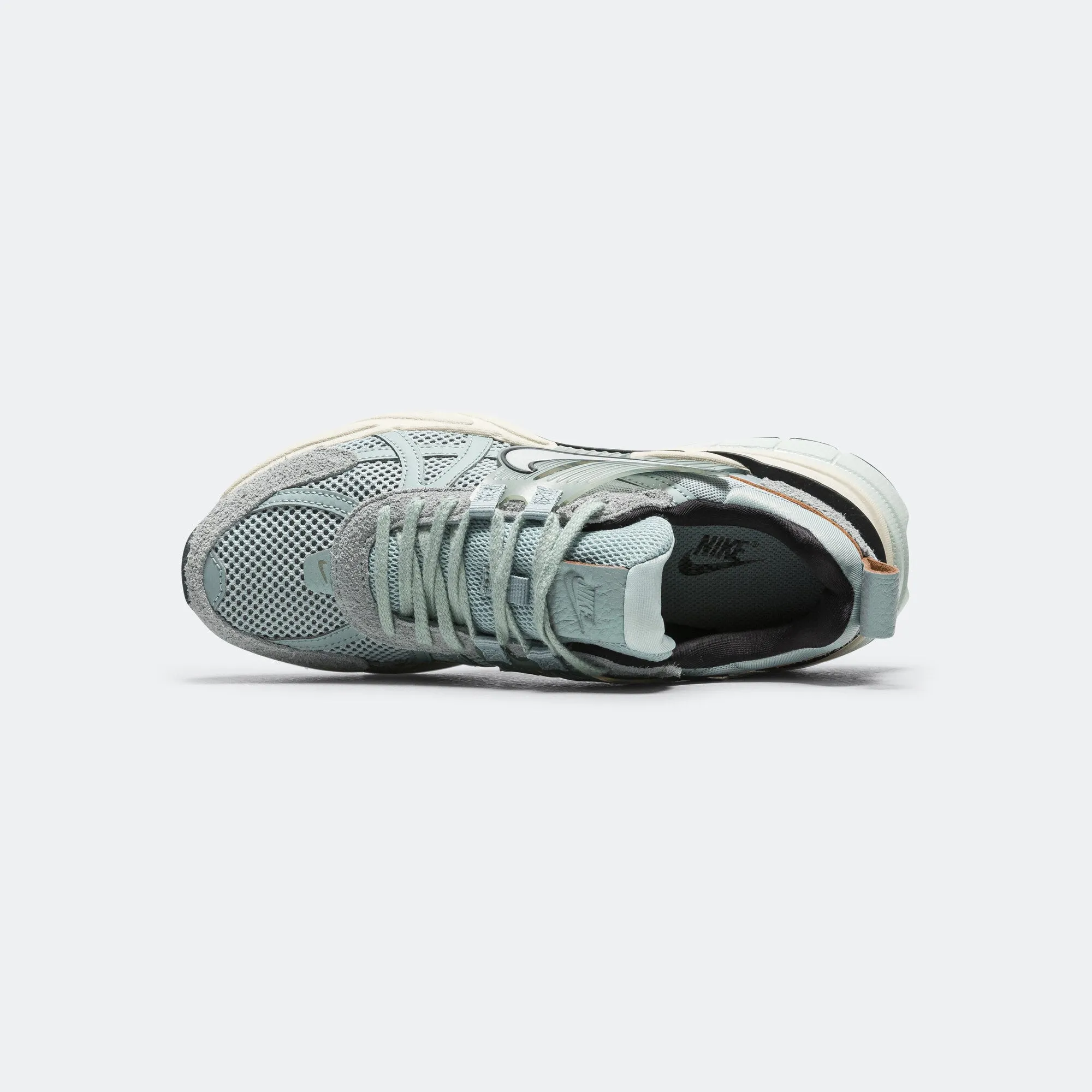 Womens V2K Run - Light Pumice/Chrome-Lt Orewood Brown Contemporary ease Quick Pack