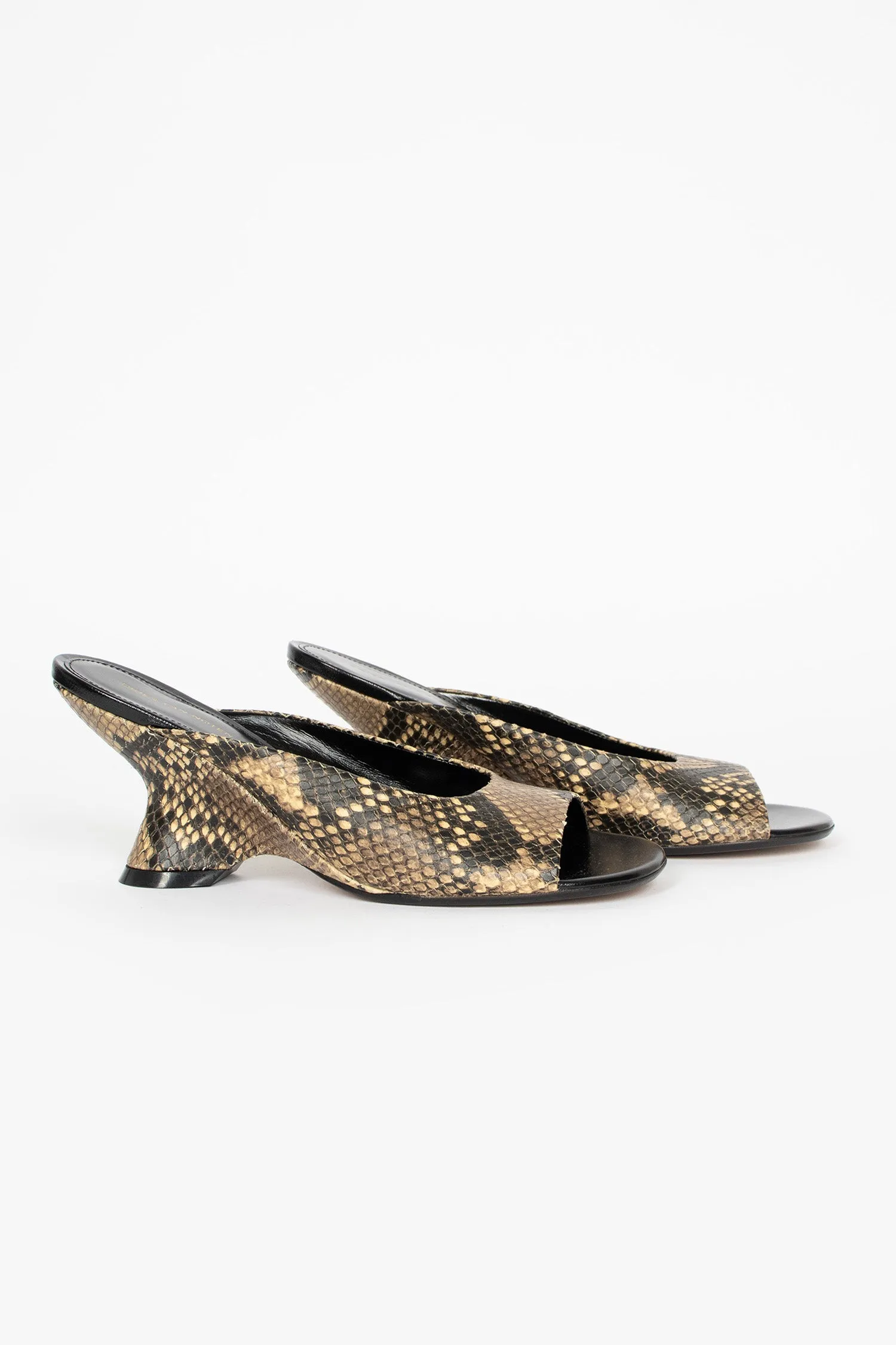 Urban Move Pro Open-Toe Leather Mules Beige