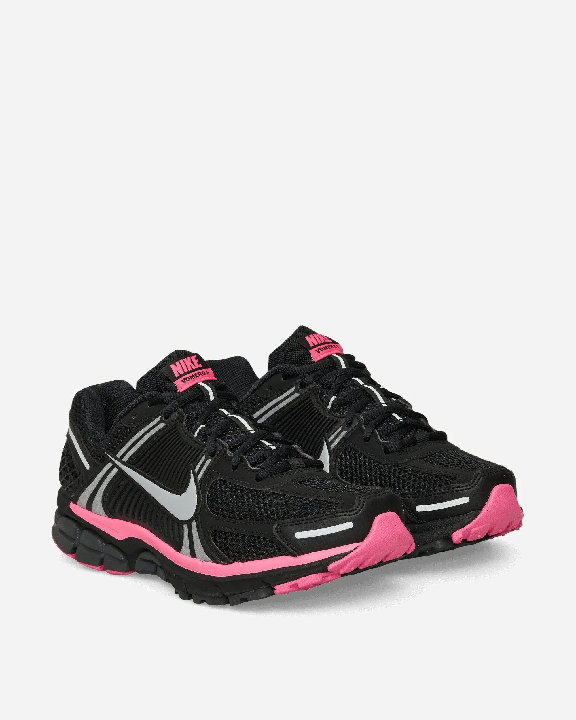 Mesh Detail Holiday Style Zoom Vomero 5 Sneakers Black / Pink Blast