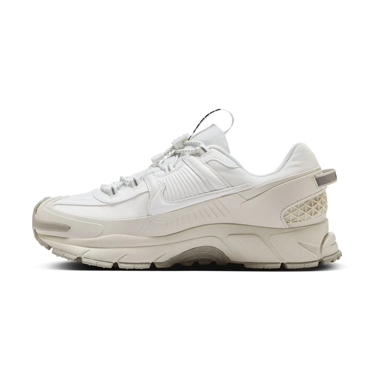 Zoom Vomero Roam 'Summit White' Low Top Sleek Outline